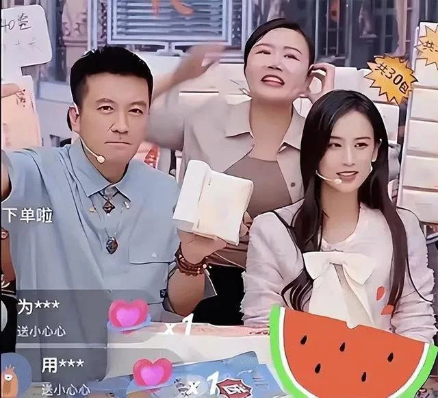 杨子到品牌方工厂现场演示，妥善解决驼毛被问题，网友纷纷称赞封面图